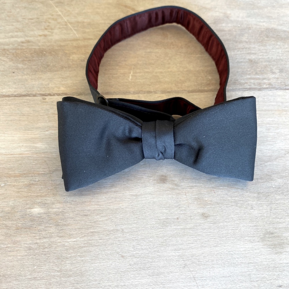 Black Bow adjustable Tie